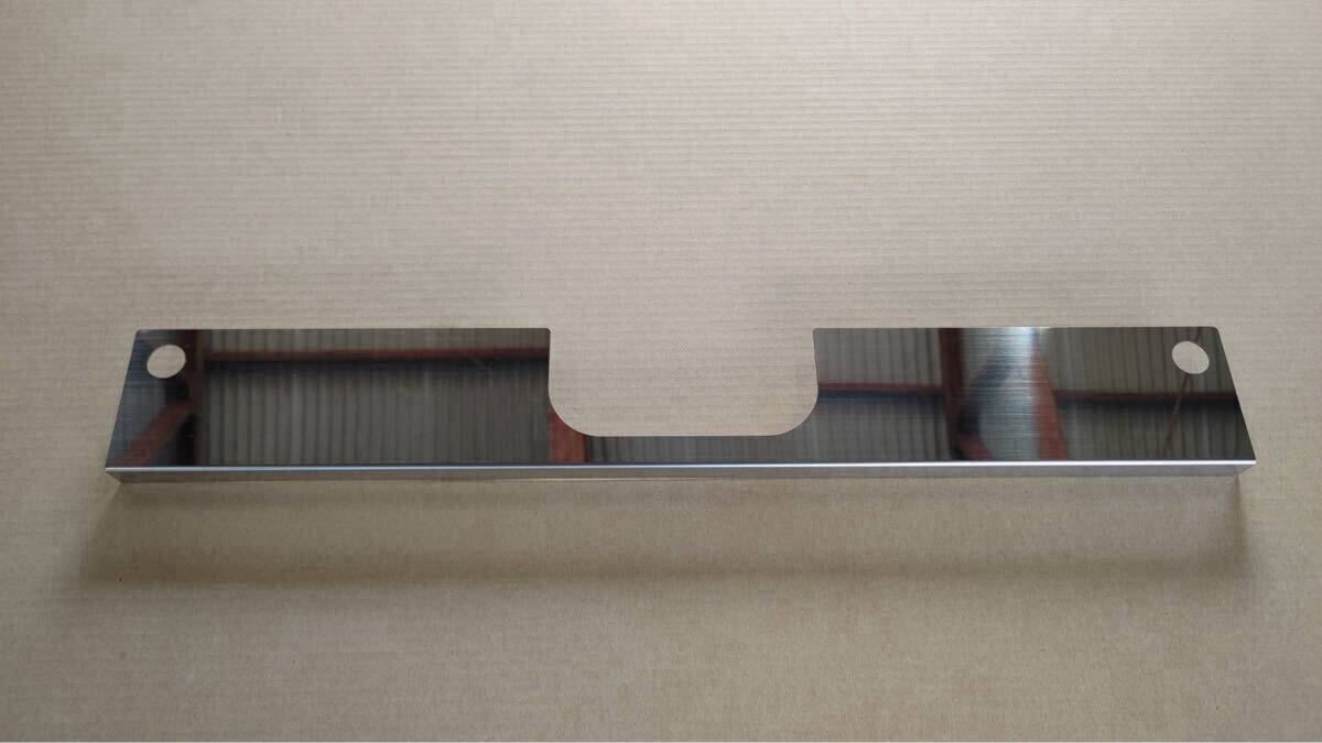 三菱ふそう　　17スーパーグレート用　バッテリーケース飾り　#600 _1