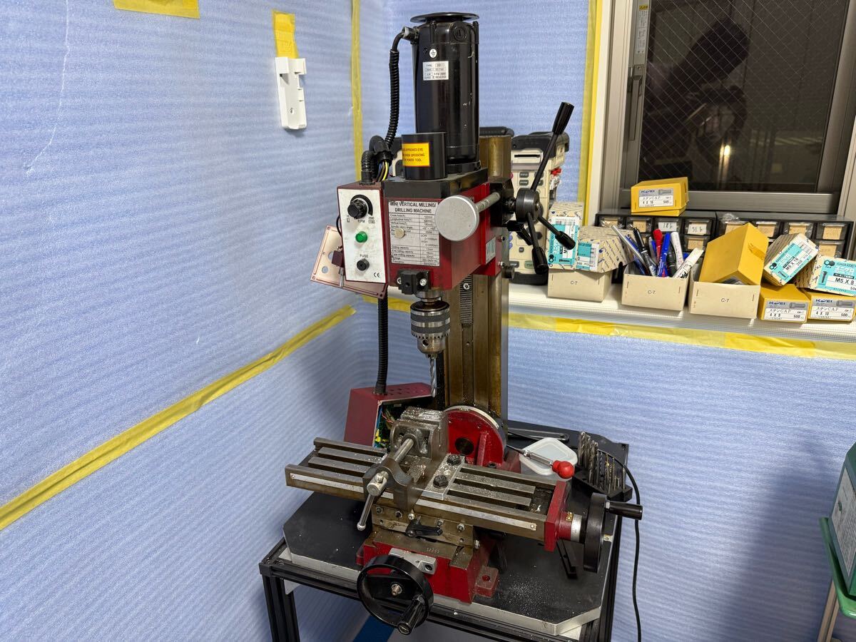 卓上フライス盤　小型フランス盤　ジャンク_1