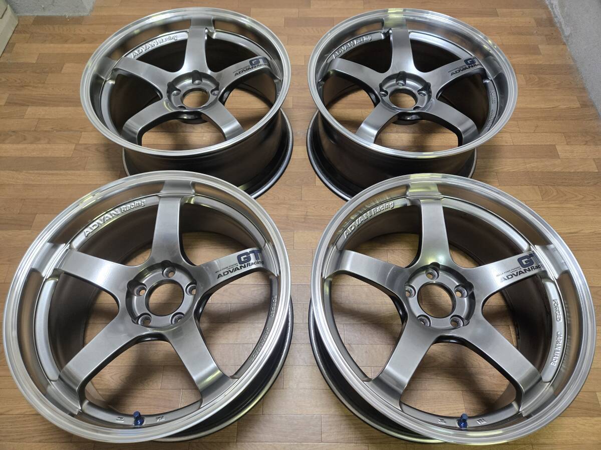 超美品】19インチ 9.5J +30 PCD114.3 ADVAN Racing GT 鍛造 ランエボⅩ