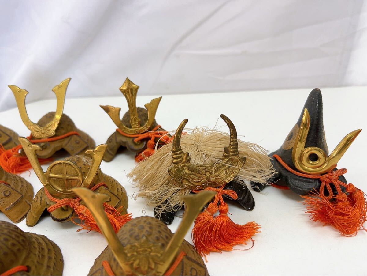 6AA075 戦国武将 ミニ兜 まとめ 出世兜 置物 時代物 インテリア レトロ 現状品(甲冑(兜、鎧))|売買されたオークション情報 ...
