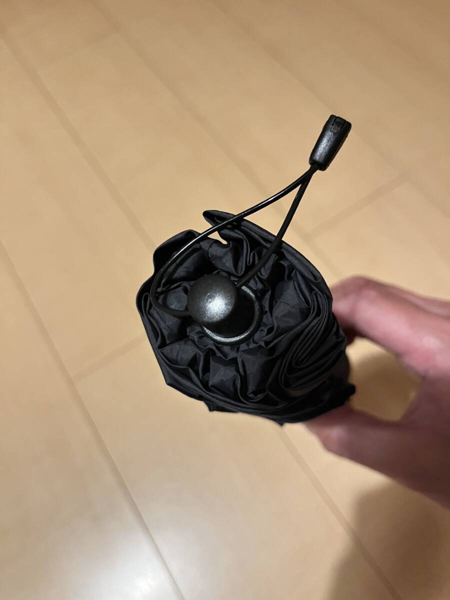 送料込み ! ! 新品同様 ! ! モンベル　トレッキングアンブレラ 60 ブラック / mont-bell 傘かさ_7