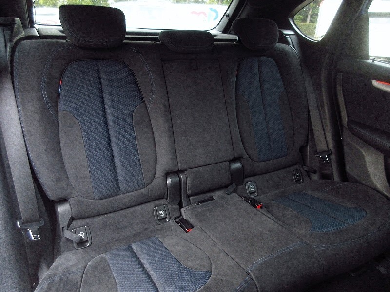 ★BMW218d★xDrive★アクティブツアラー★Ｍスポーツ★4WD★エストリルブルー★パドルS★HKスピーカー★インテリＳ★禁煙極上車★検R8年8月_10