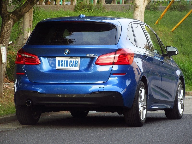 ★BMW218d★xDrive★アクティブツアラー★Ｍスポーツ★4WD★エストリルブルー★パドルS★HKスピーカー★インテリＳ★禁煙極上車★検R8年8月_3