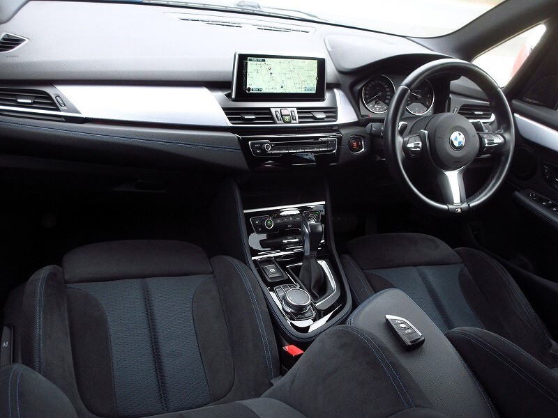 ★BMW218d★xDrive★アクティブツアラー★Ｍスポーツ★4WD★エストリルブルー★パドルS★HKスピーカー★インテリＳ★禁煙極上車★検R8年8月_7