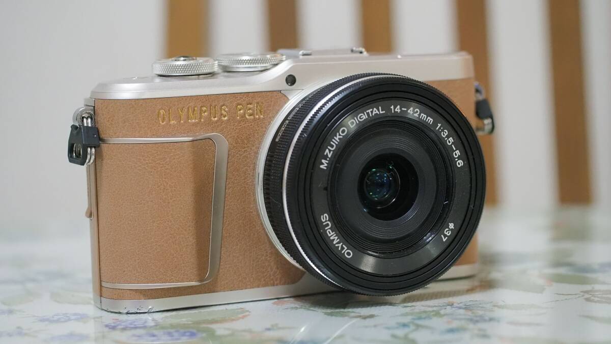 【OLYMPUS】PEN E-PL9 & M.ZUIKO DIGITAL 14-42mm 1:3.5-5.6 EZ セット_1