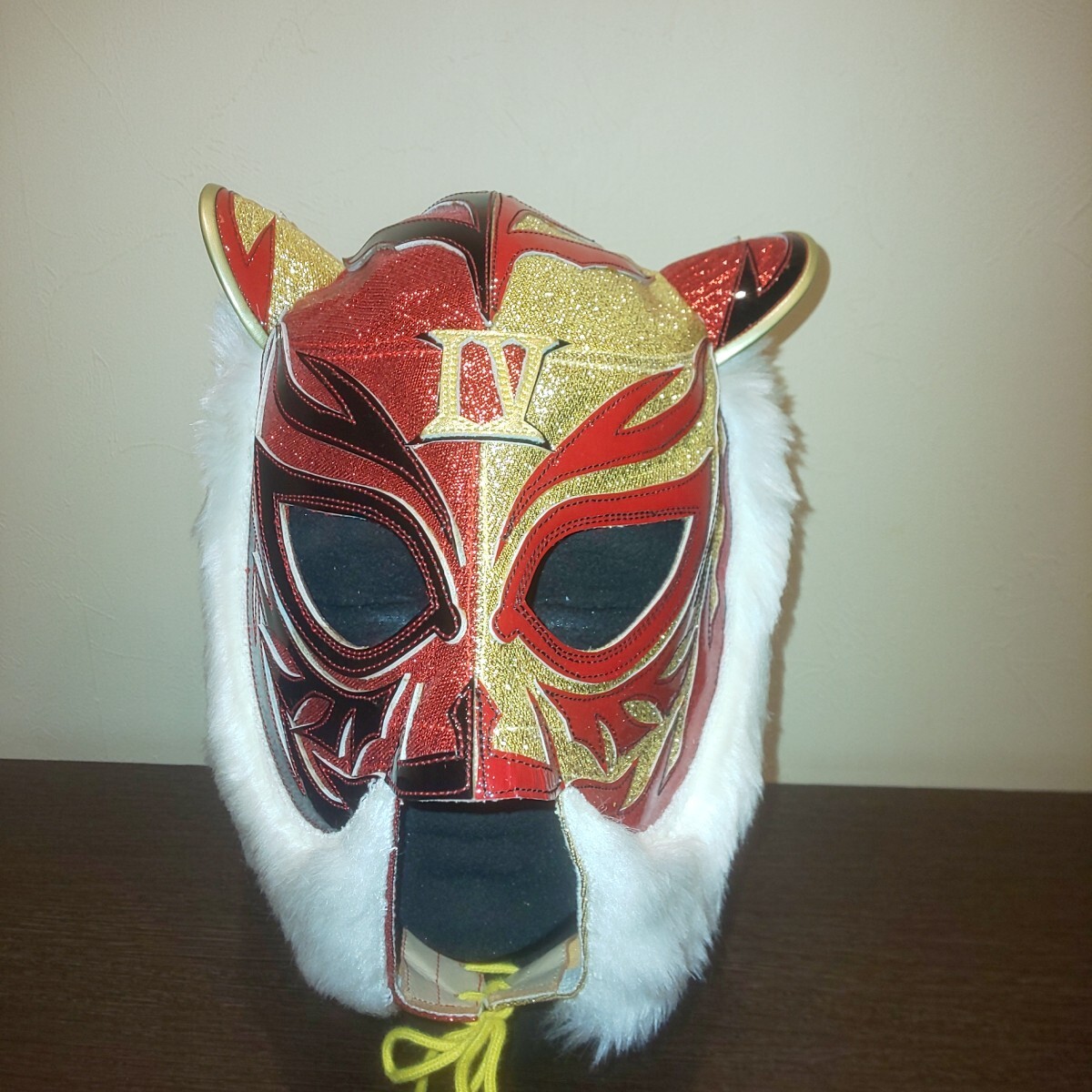 4代目タイガーマスク プロレスマスク 赤金ハーフラメ_1