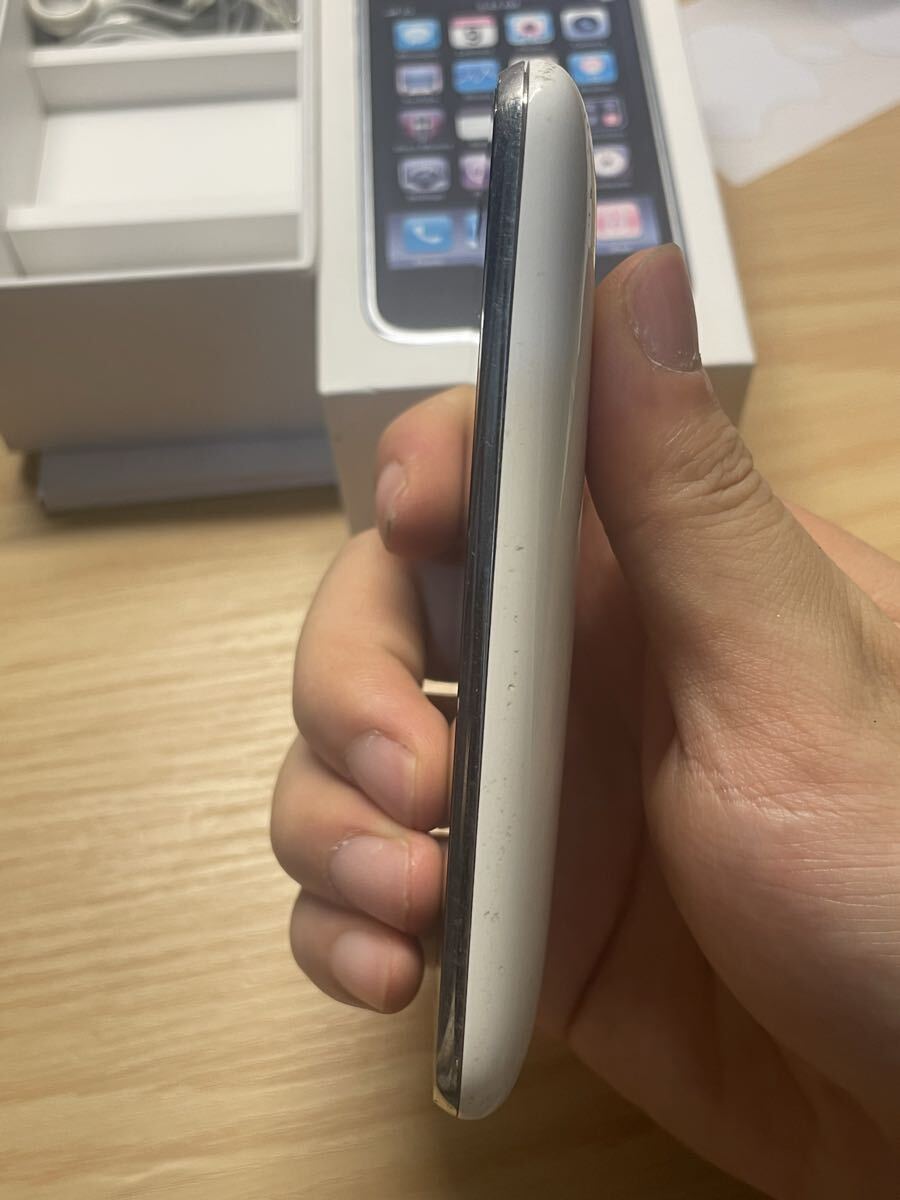 iPhone 3GS ホワイト iOS3.1.3 ジャンク 16GB 箱付き スマホ iPhone
