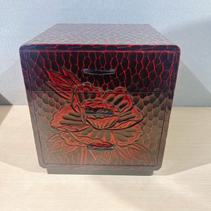 ☆USED☆鎌倉彫 和箪笥 直接取りに来られる方のみ! 120,000円☆伝統工芸 鎌倉箪笥☆大型収納 引き出し収納 収納 整理箪笥 和家具☆着物 タンス たんす☆チェスト☆サイズ 高さ: 約1730mm 幅: 約1215mm 奥行: 約455mm 2026年最新】Yahoo!オークション -鎌倉彫 箪笥(タンス、チェスト)の