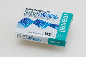 DDS CLEANING CARTRIDGE maxell 12m/39ft. HELICAL-SCAN4mm 未開封品 [1007]