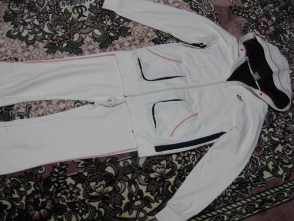 ｎｉｋｅナイキ上下白ジャージ パーカースポーツデポｄｅｐｏ ナイキ 売買されたオークション情報 Yahooの商品情報をアーカイブ公開 オークファン Aucfan Com