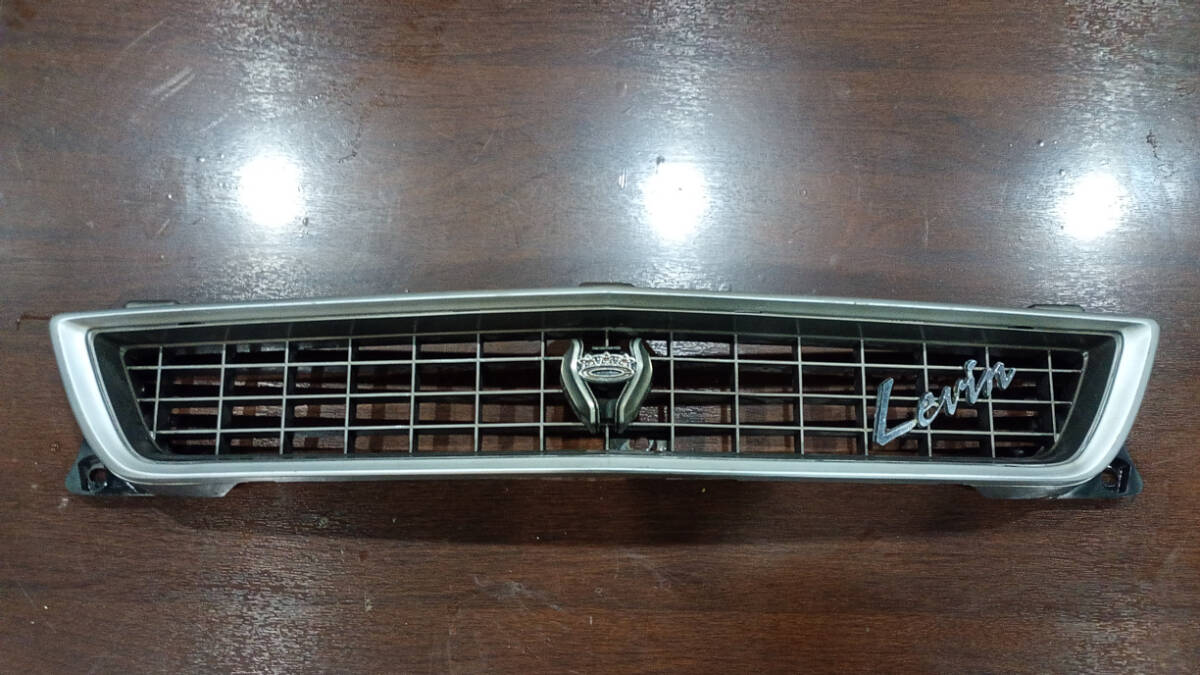 フロントグリルの情報