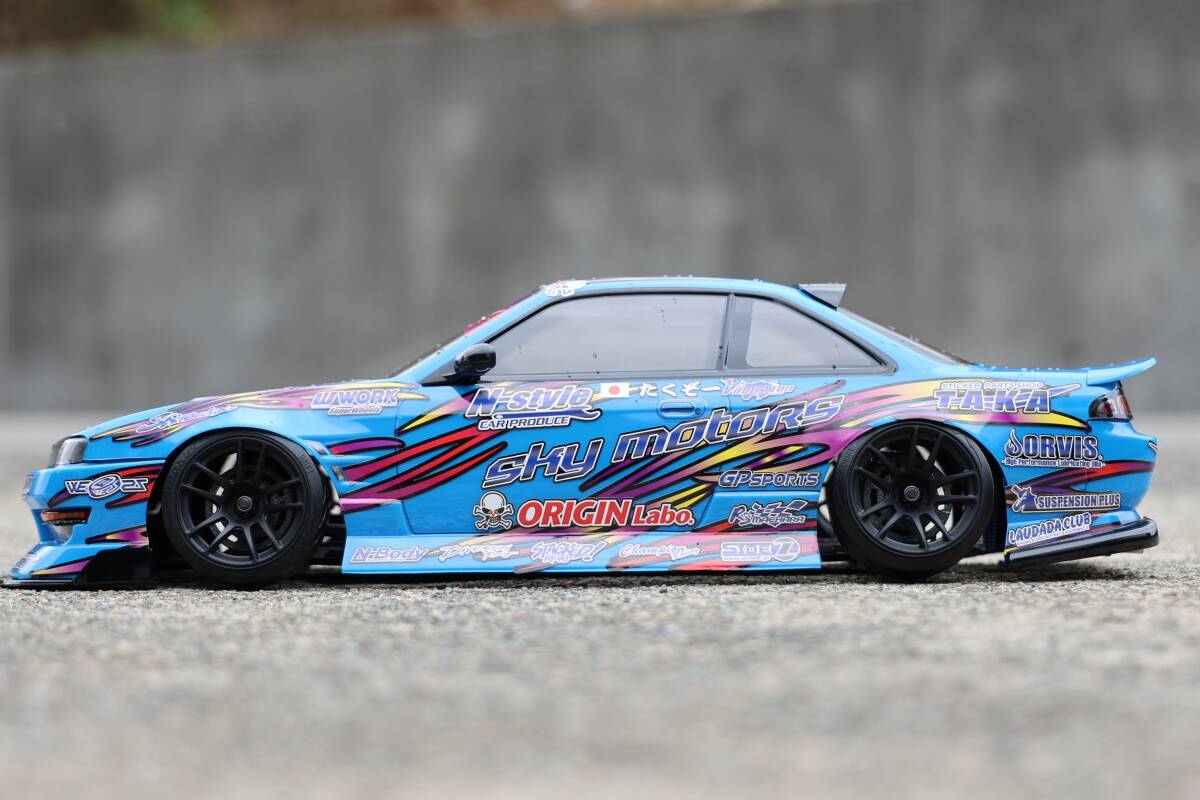 新製品 1/10 アディクション ニッサン S14 シルビア 横田 卓三 D1