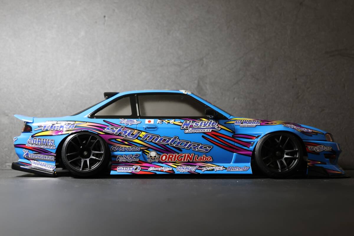 新製品 1/10 アディクション ニッサン S14 シルビア 横田 卓三 D1