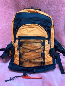 ★ほぼ未使用!!多機能＆多収納で便利なリュックサック・アウトドア＆防災用に★