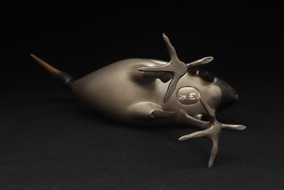 FE536 【彫金家 二橋美衡 作】洋銀製 彫金「鶴」置物 高28cm / 重795g