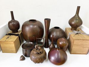 青銅花瓶の値段と価格推移は？｜20件の売買データから青銅花瓶の価値が 