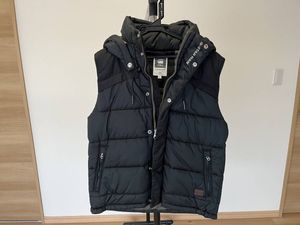 ☆数回着用のみ・G-STAR・WHISTLER・ダウンベスト・Mサイズ・ジースター☆