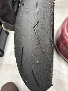ピレリ ディアブロ スーパーコルサ V4 140/70R17 リアのみ