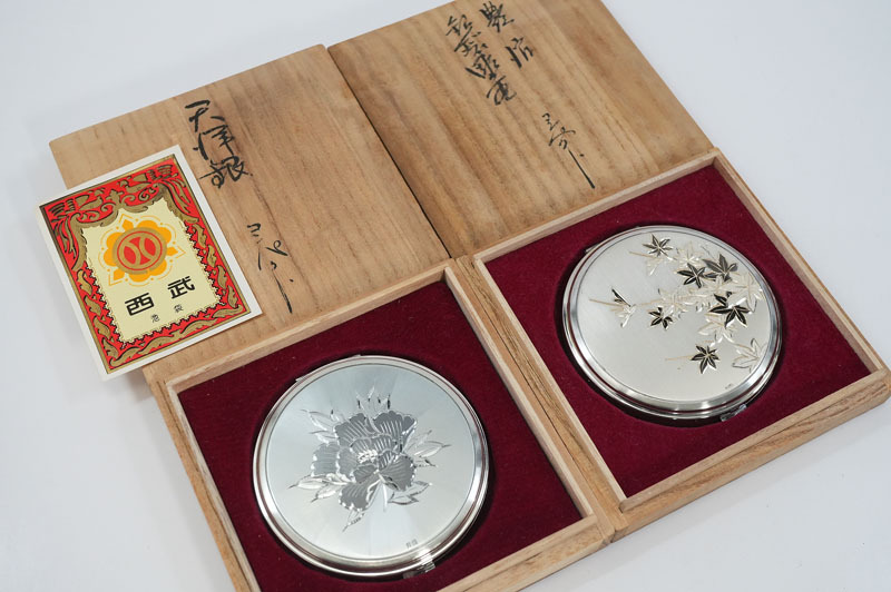重量82g 昭和レトロ 銀製品 コンパクト シルバー ヴィンテージ NACON 重量82g 昭和レトロ 銀製コンパクト シルバー ヴィンテージ NACON