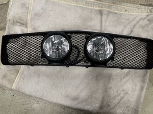 Ford フォード マスタング S197前期 05～09 フォグランプ付き　社外 グリル フロントグリ