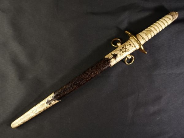 海軍 模造刀の値段と価格推移は？｜23件の売買データから海軍 模造刀の