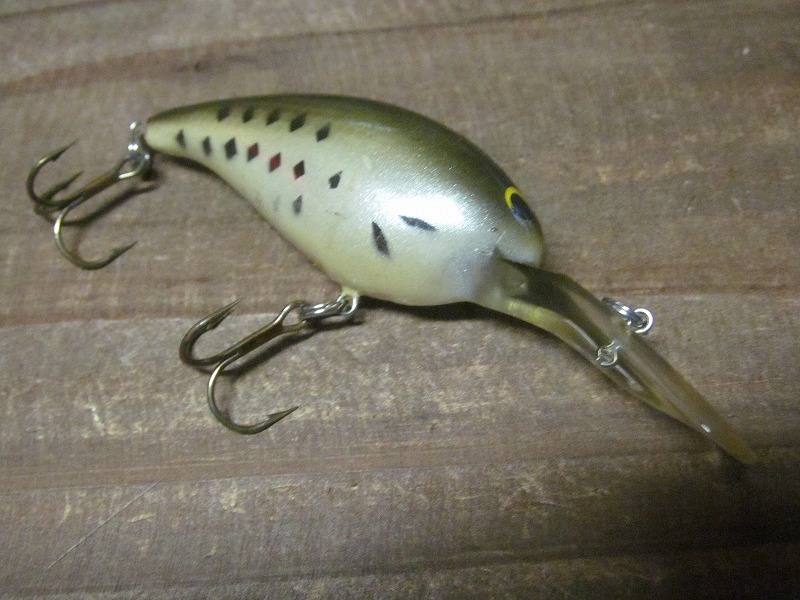 バグリーカラーの値段と価格推移は？｜5件の売買データからバグリー