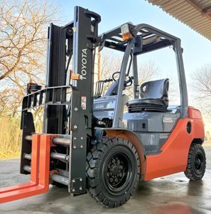 トヨタフォークリフト ディーゼルの値段と価格推移は？｜11件の売買 