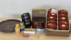 お盆　相模塗り 相模塗りの値段と価格推移は？｜7件の売買データから相模塗りの価値が