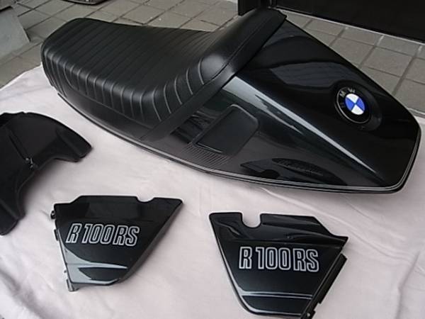 R100RS用・シングルシート、サイドカバー、ツールボックス(BMW用 