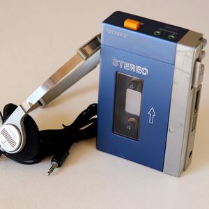 SONY 初代ウォークマン ジャンク品 初代ウォークマンの値段と価格推移は？｜27件の売買データから初代