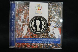 2002FIFAワールドカップ™ 純銀の中古価格は10,467円｜記念硬貨の新品