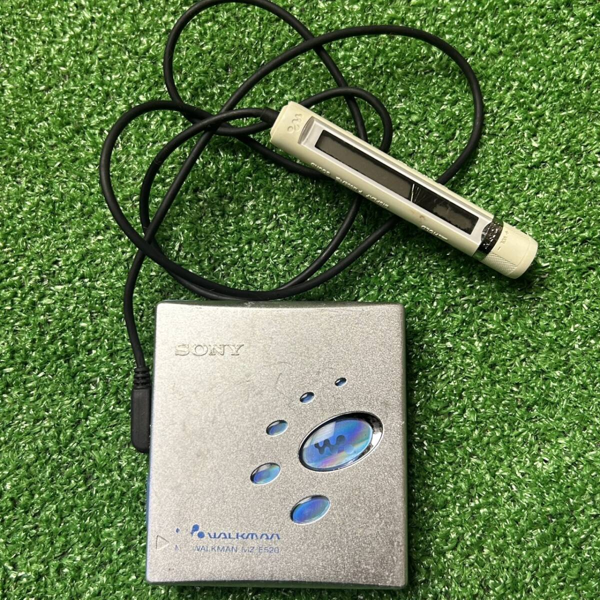 28 SONY MDウォークマン MZ-E520 ソニー WALKMAN ポータブルプレーヤー