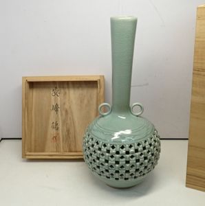 青磁 鶴 壺 透かしの値段と価格推移は？｜5件の売買データから青磁 鶴
