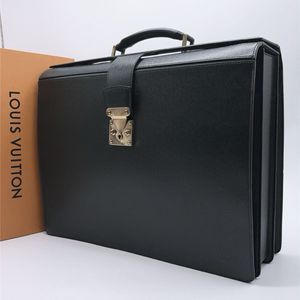 ヴィトン タイガ ビジネスバッグのYahoo!オークション(旧ヤフオク!)の
