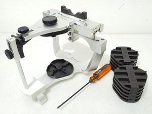 咬合器の値段と価格推移は？｜77件の売買データから咬合器の価値が