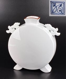 十二代 柿右衛門の値段と価格推移は？｜41件の売買データから十二代 柿