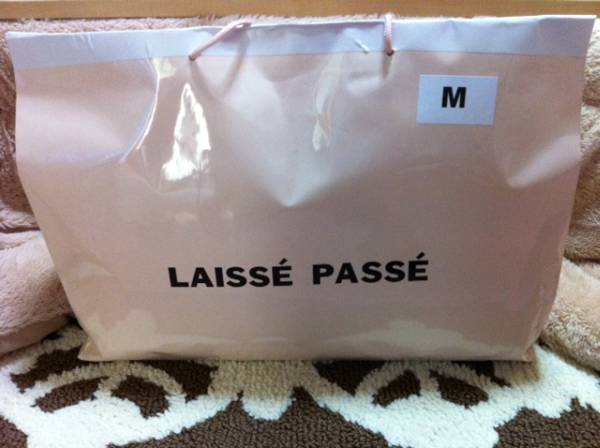 レッセパッセ2012 新春福袋 レッセパッセ 売買されたオークション情報 Yahooの商品情報をアーカイブ公開 オークファン Aucfan Com レッセパッセ2012 新春福袋 レッセパッセ 売買されたオークション情報 Yahooの商品情報をアーカイブ公開 オークファン Aucfan Com