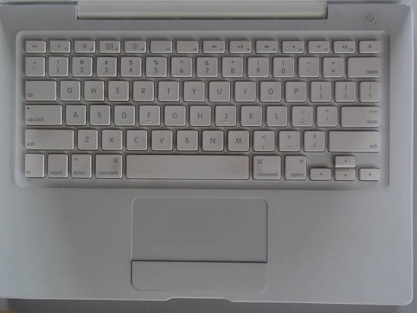 (中古) MacBook 2.2GHz (13-inch, Late 2007) USキーボード_3