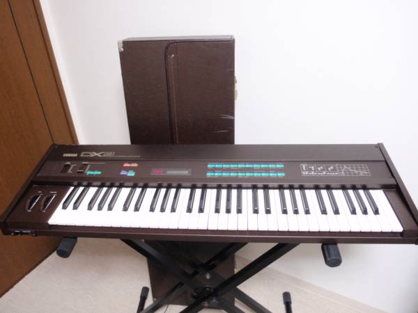 ◇YAMAHA DX9 FM音源シンセサイザー ハードケース付 ジャンク扱(ヤマハ