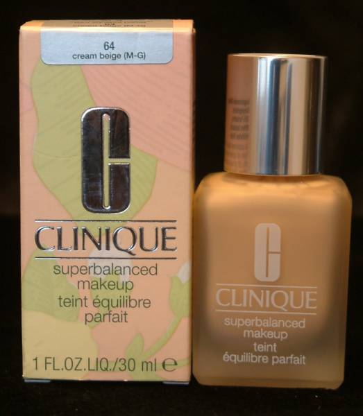 クリニーク 【 リキッドファンデーション 】 スーパーバランスド_1