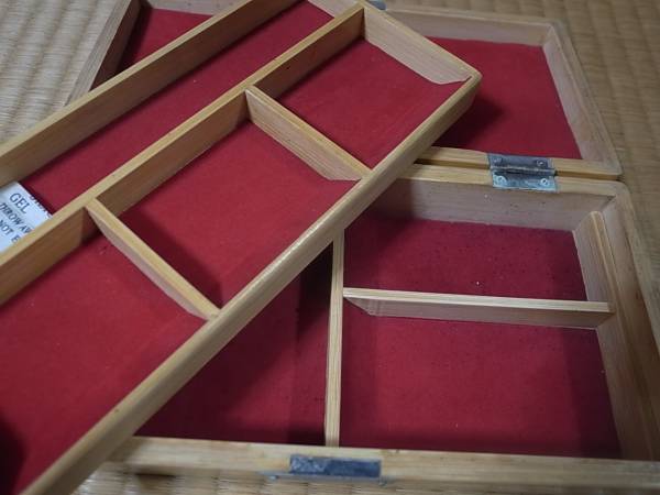 竹張り　仕掛け箱　中_2