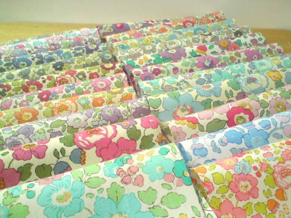 リバティBetsyベッツィ カットクロス22枚セット/はぎれハギレ_1