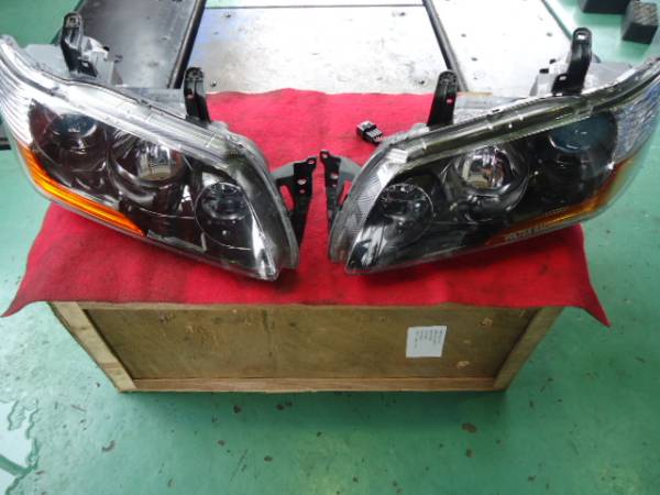 エボ9MR CT9A 純正HIDヘッドライト左右 バラストバーナー付 (ヘッド  