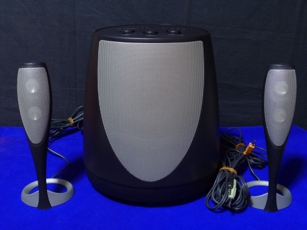 harman/kardon Northridge CA91329 2.1chアクティブスピーカー(JBL