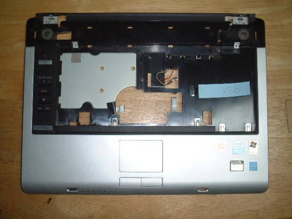 336 東芝Dynabook AX/720LLTのパームレスト_1