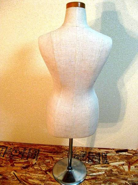 □【高さ調節可】□女性用 トルソー(マネキン)SUNBODY BUST85□(女性
