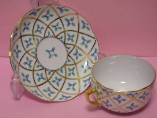 新品 Herendヘレンド セーブル風金彩小薔薇 カップ＆ソーサー724