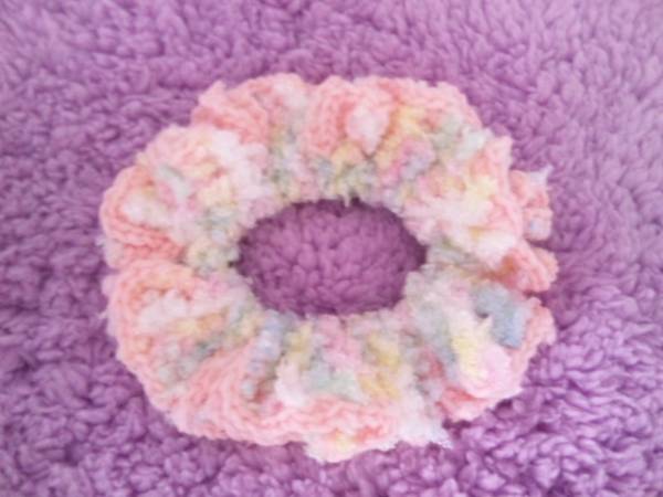 ハンドメイドもこもこシュシュベビーピンクパステル_1