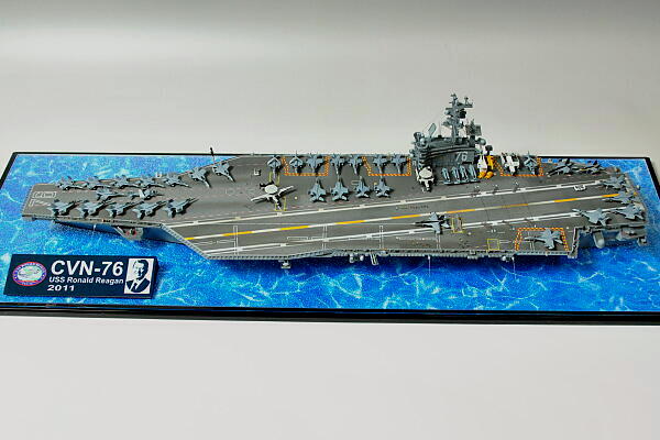 1/700完成品 米海軍 空母CVN-76 ロナルド レーガン 2011(日本)｜売買