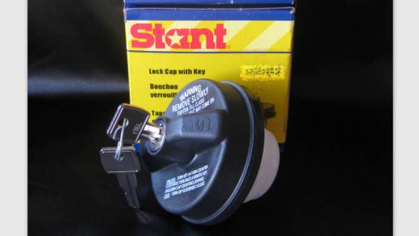 STANT　Ｃ１５００/サバーバン/タホ　ロッキング　ガスキャップ